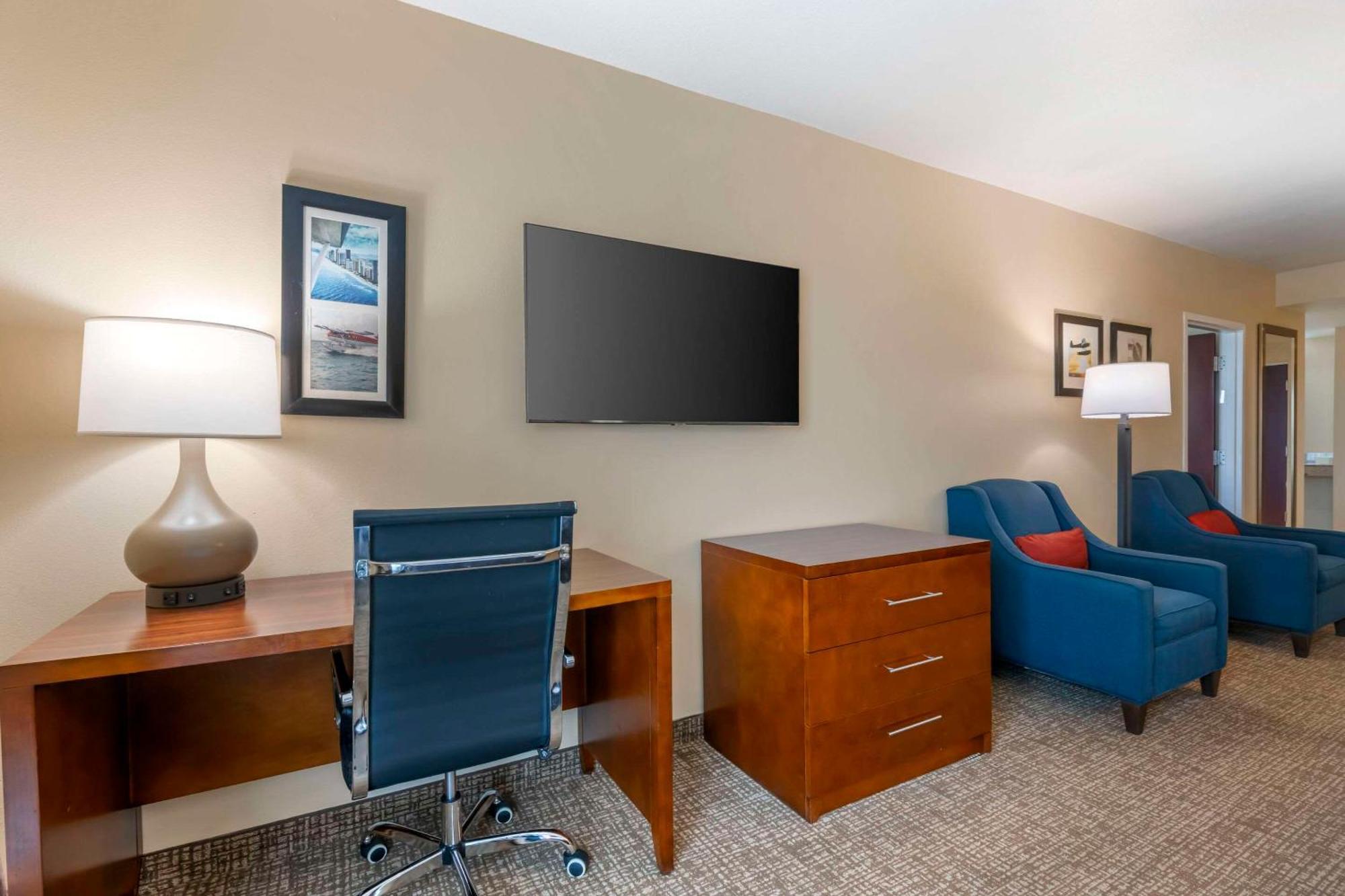 Comfort Inn & Suites Tavares North Dış mekan fotoğraf