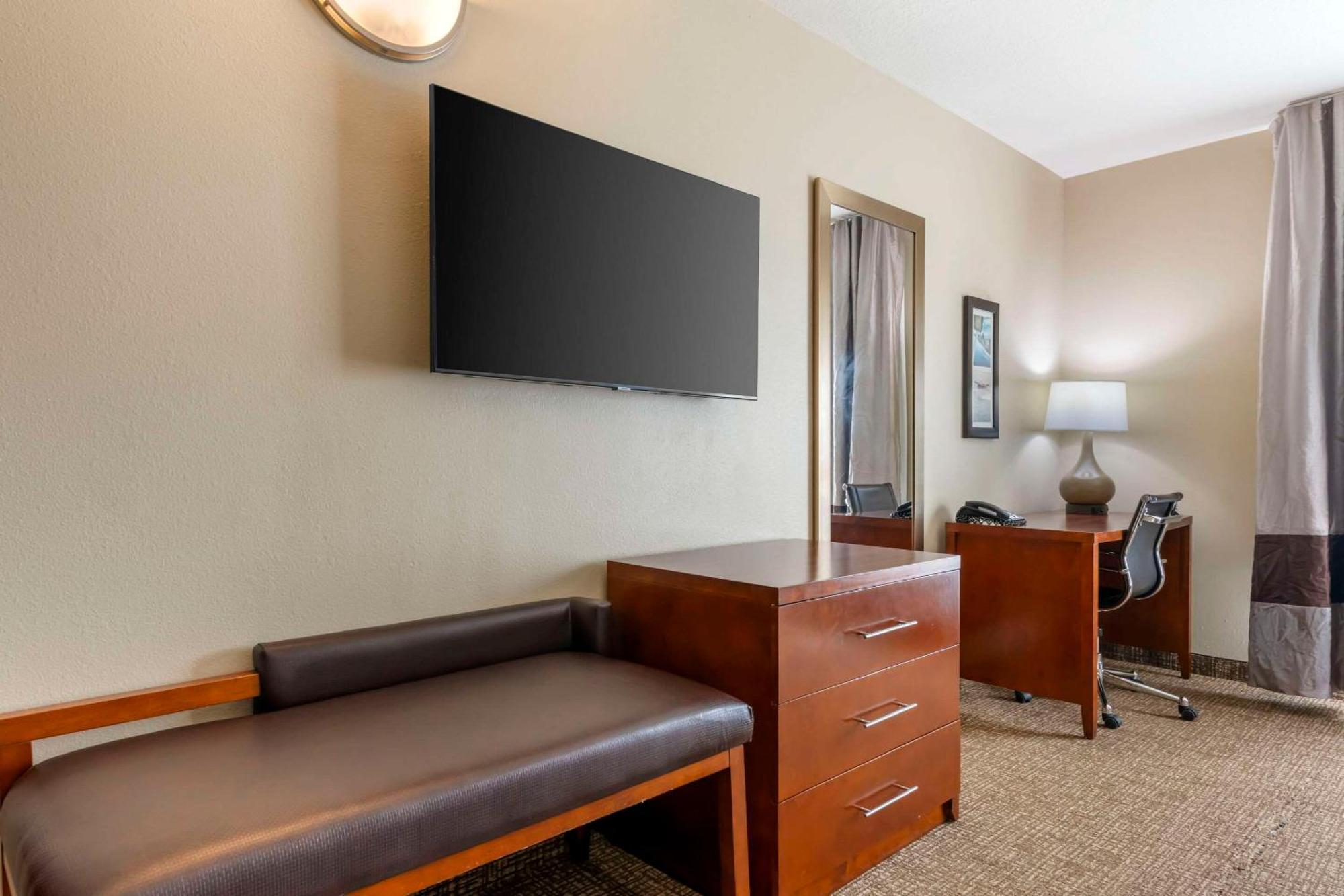 Comfort Inn & Suites Tavares North Dış mekan fotoğraf