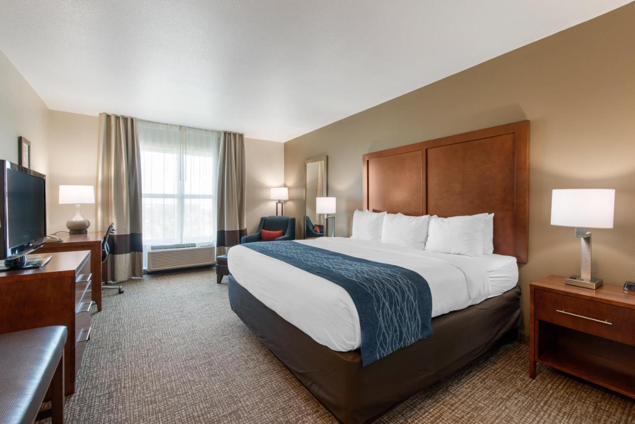 Comfort Inn & Suites Tavares North Dış mekan fotoğraf